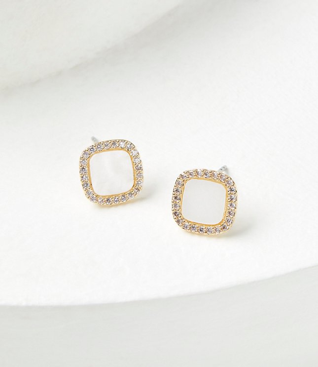 Pearlized Double Circle Stud Earrings