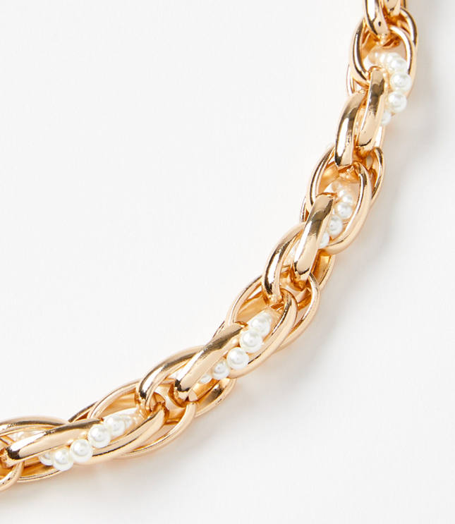 Pearlized Twist Chain Link Statement Necklace