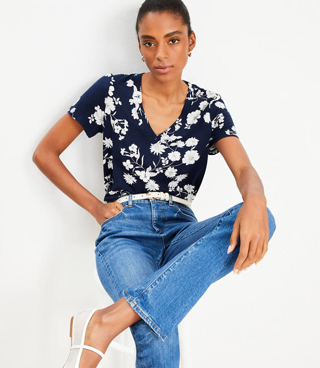 Petite Floral Everyday V-Neck Tee