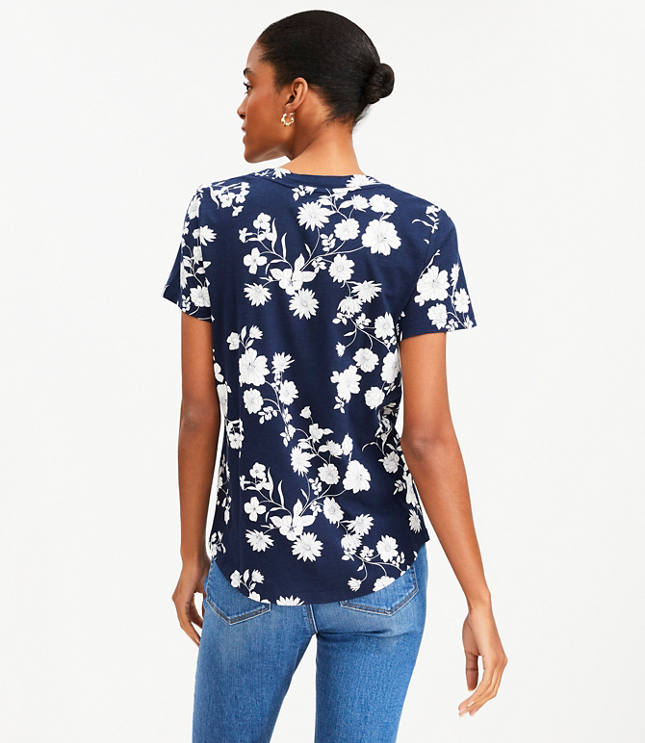 Petite Floral Everyday V-Neck Tee