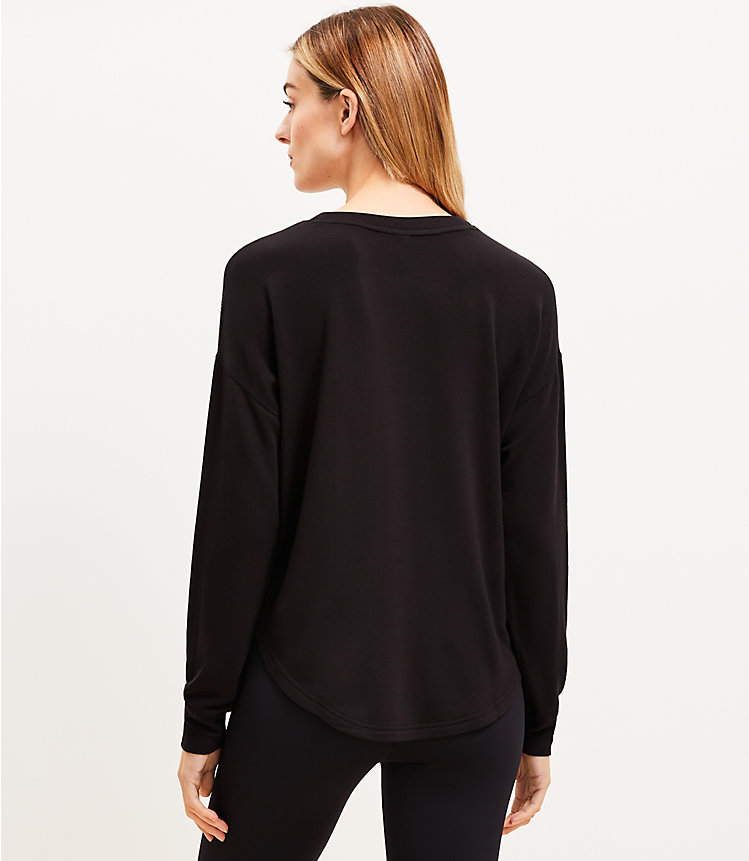 Lou & Grey Signaturesoft Shirttail Sweatshirt image number 2