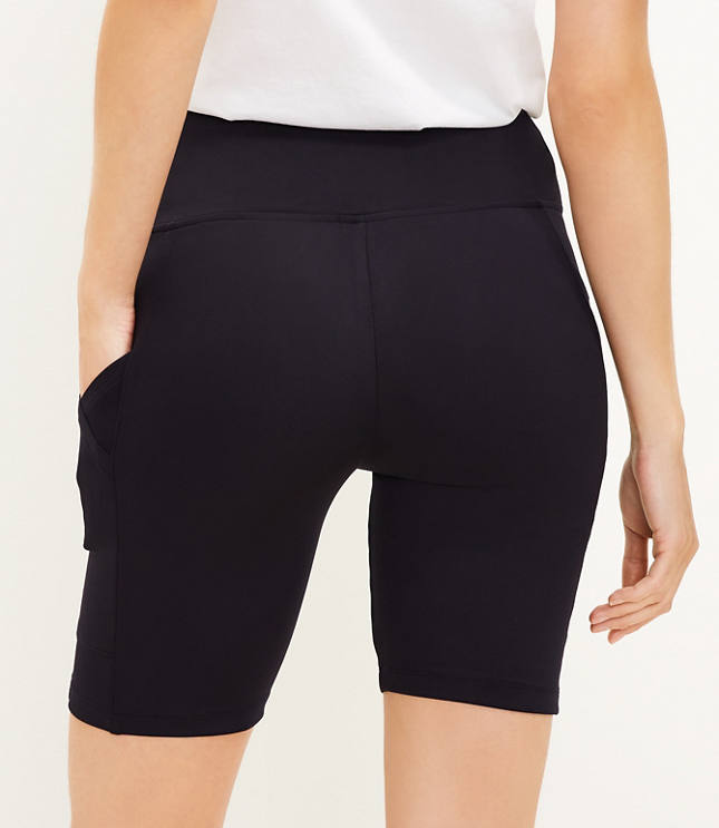 Lou & Grey Softsculpt Pocket Bike Shorts