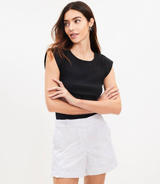 Petite Pleated Shorts in Ribbon Linen Blend