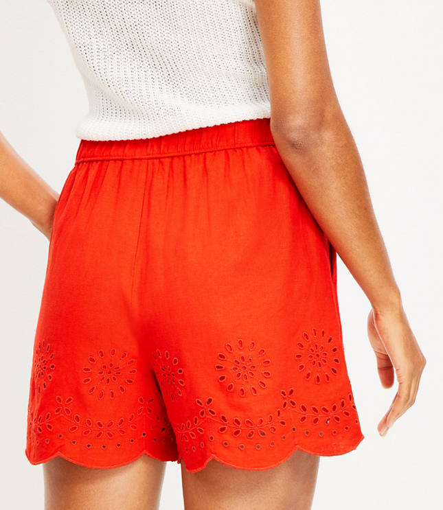 Pull On Shorts in Eyelet Linen Blend