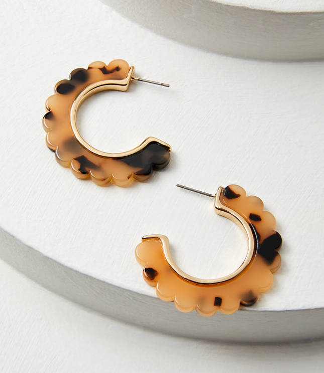 Tortoiseshell Print Scalloped Hoop Earrings