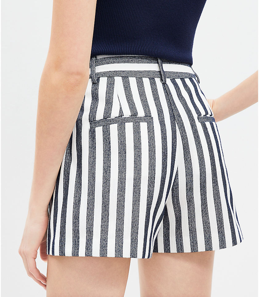 Petite Riviera Shorts in Striped Texture