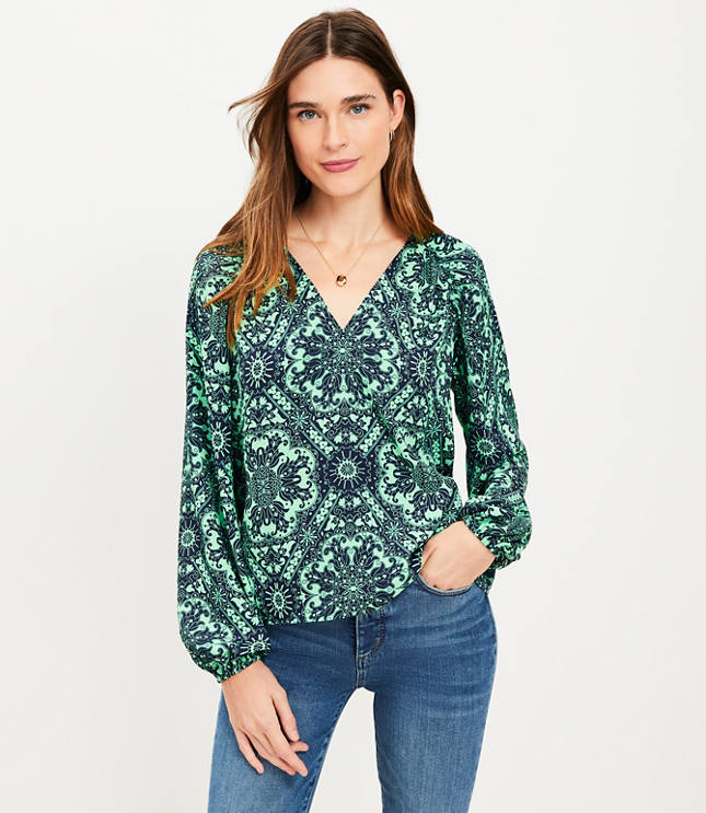 Women's Blouses & Shirts