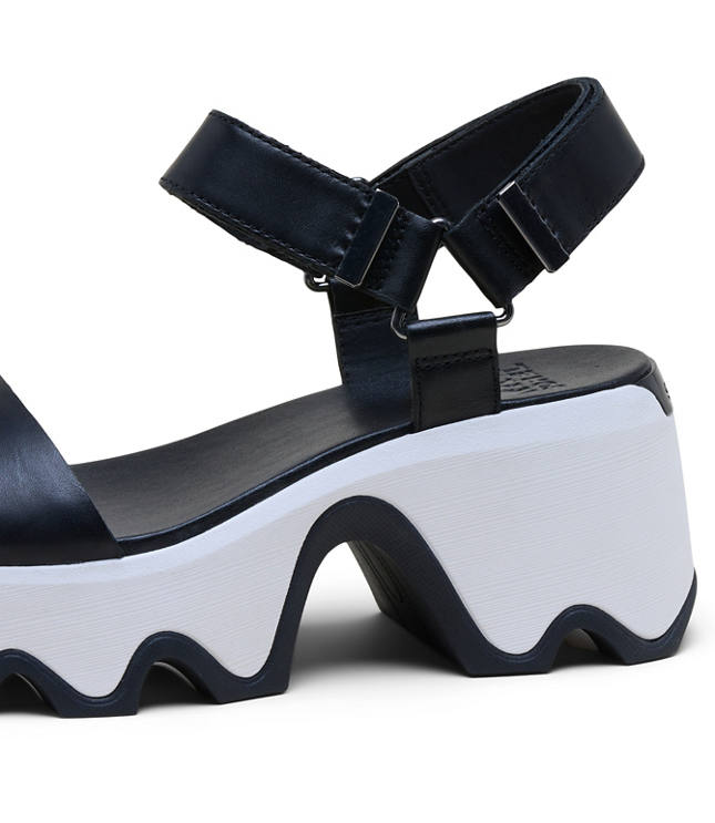 Sorel Kinetic Aura Y-Strap Sandals