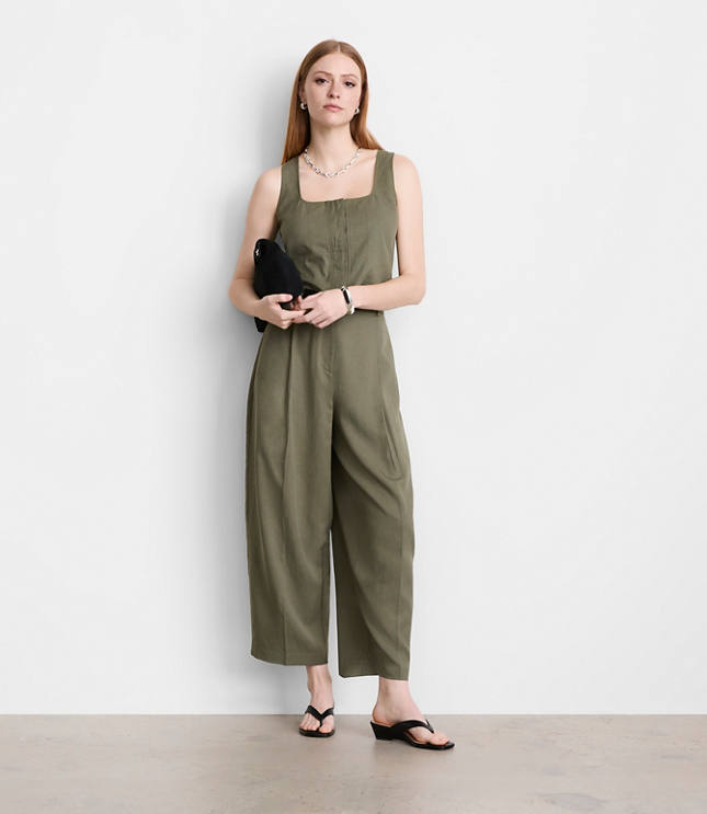 Petite LOFT Versa Pure Spun Pleated Barrel Pants
