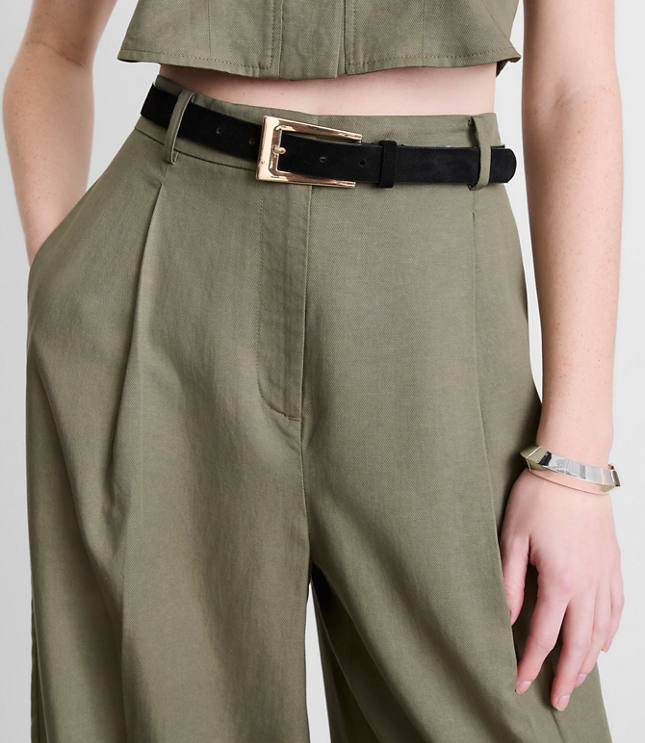 Petite LOFT Versa Pure Spun Pleated Barrel Pants