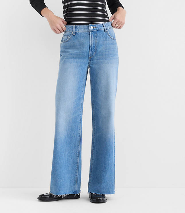 Rivete Tall Fresh Cut Mid Rise Loose Flare Jeans in Light Wash