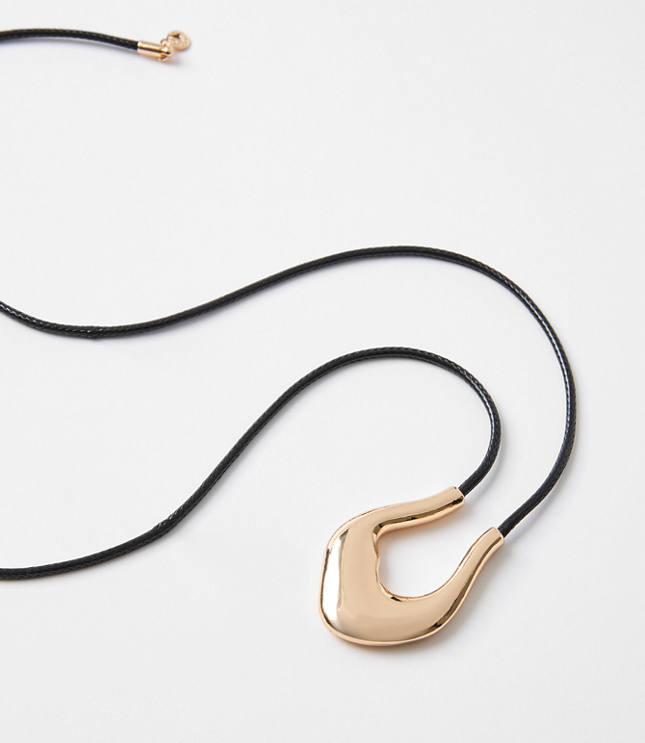 LOFT Versa Pendant Necklace