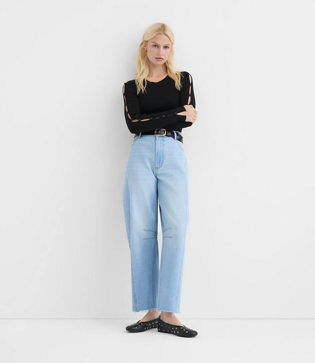 Rivete Tall Fresh Cut Horseshoe Jeans in Haze Wash