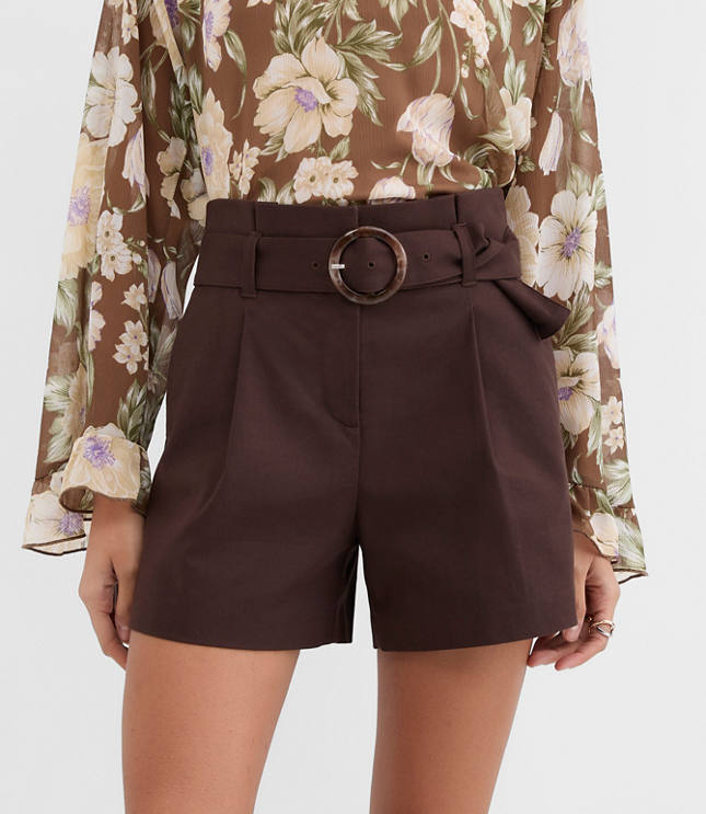Petite Round Buckle Belted Shorts