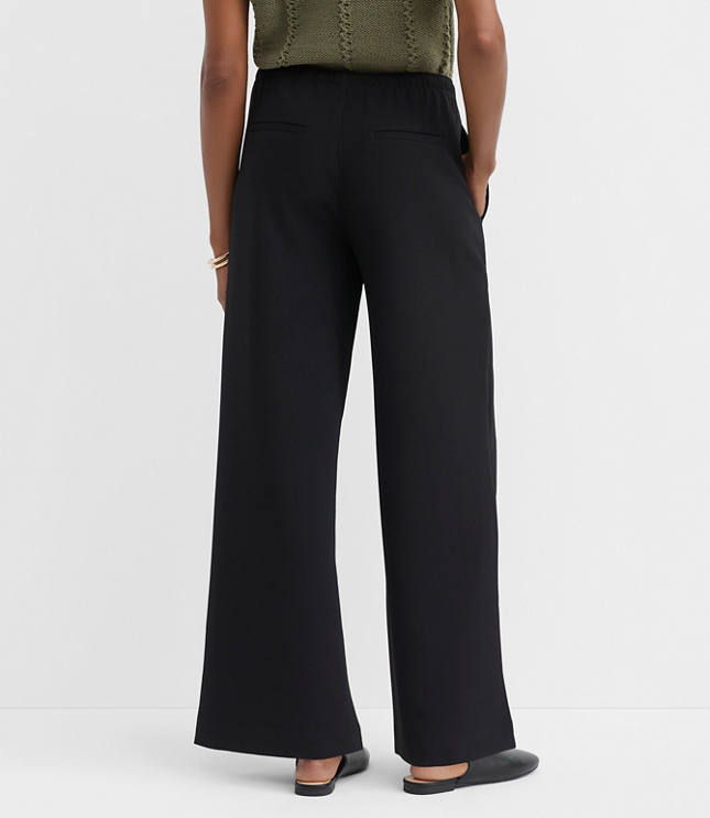 Petite Sawyer Pull On Pants in Textured Crepe