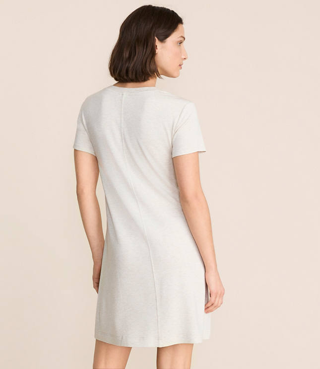 Lou & Grey Heathered Signaturesoft Mini Pocket Tee Dress