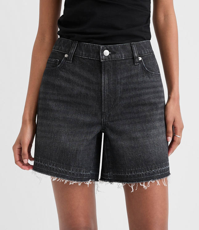 Rivete Petite Curvy Unpicked Boyfriend Shorts in Noir Wash