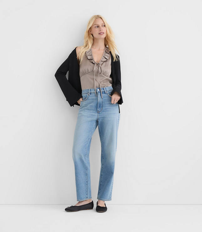Rivete Short High Rise Straight Jeans in Aura Wash
