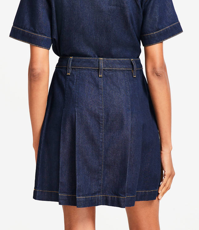 Petite Pleated Denim Mini Skirt in Classic Rinse Wash