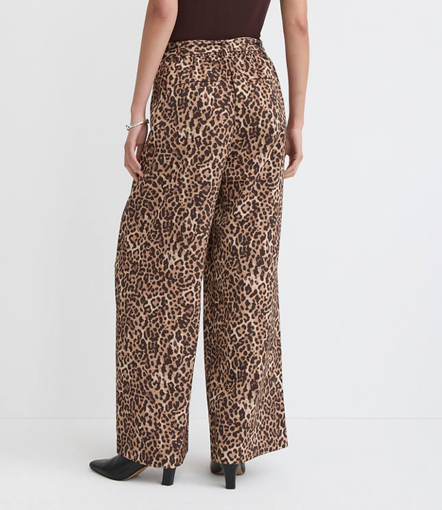 Petite Belted Fluid Pull On Wide Leg Pants in Leopard Print