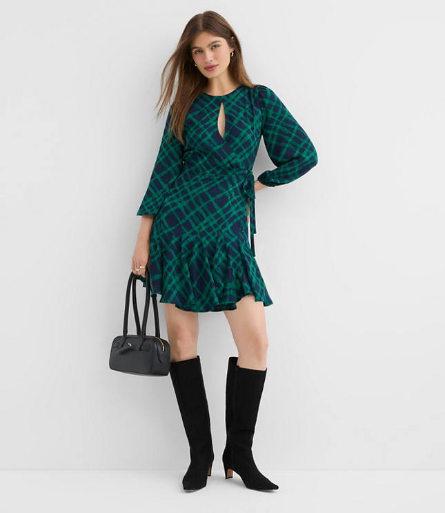 Plaid Keyhole Godet Flare Dress