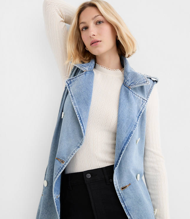 Petite Denim Sleeveless Trench Coat in Light Wash
