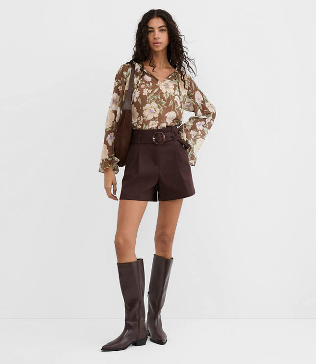 Round Buckle Belted Shorts