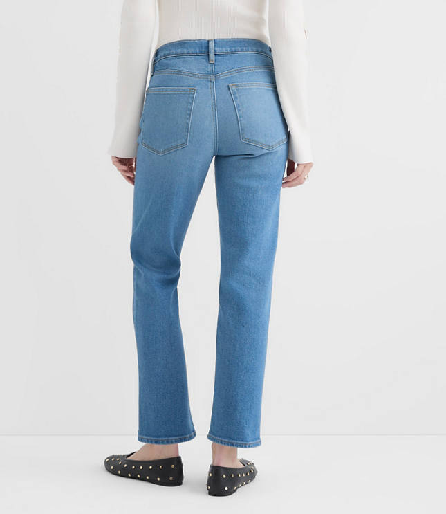 Rivete Short Mid Rise Slim Jeans in Vintage Mid Wash carousel Product Image 3