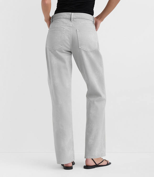 Rivete Petite Mid Rise Relaxed Straight Jeans in Smokey Wash carousel Product Image 3