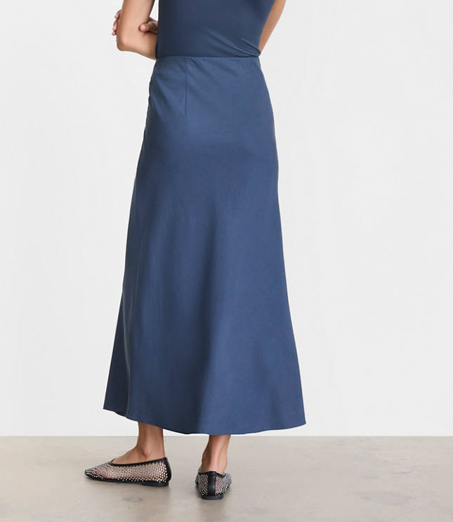 Petite LOFT Versa Pure Spun Bias Maxi Skirt carousel Product Image 3