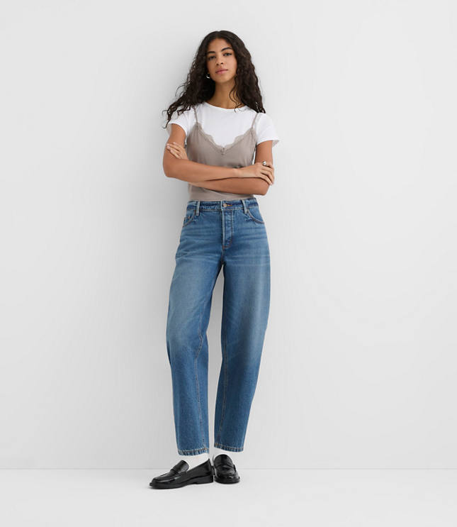 Rivete Short Mid Rise Barrel Jeans in Echo Wash