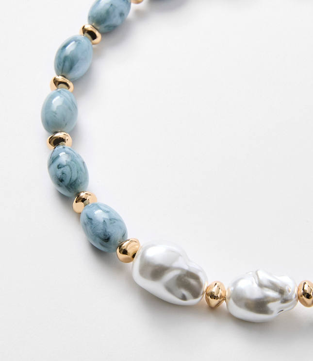 Pearlized Chunky Statement Necklace