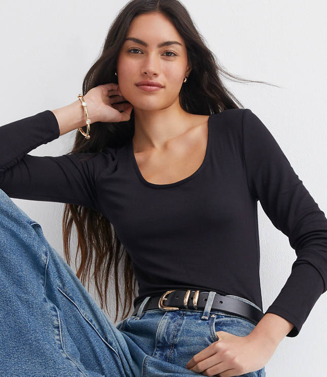 Ribbed Scoop Neck Long Sleeve Tee