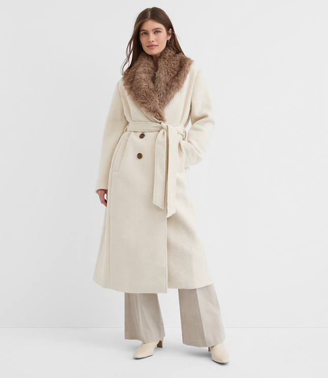 Nicole fur belt jacket & skirt set ベージュ Beige Swing Coat with Faux Fur Collar | SilkFred