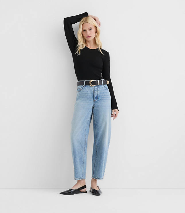 Rivete Mid Rise Barrel Jeans in Aura Wash