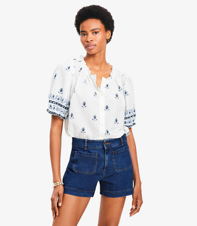 Border Floral Clip Pleated Blouse