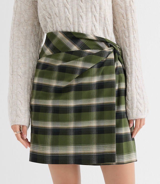 Petite Plaid Brushed Flannel Twist Mini Skirt