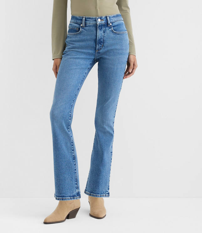 Rivete Mid Rise Boot Jeans Vintage Wash