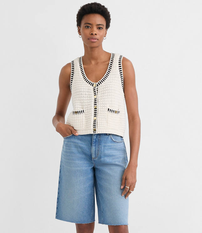 Scoop Neck Pocket Sweater Vest