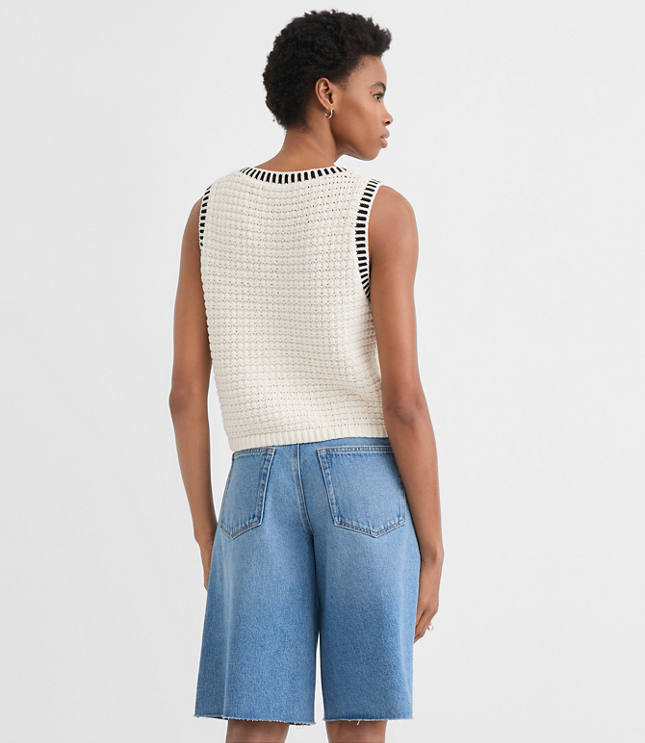 Scoop Neck Pocket Sweater Vest