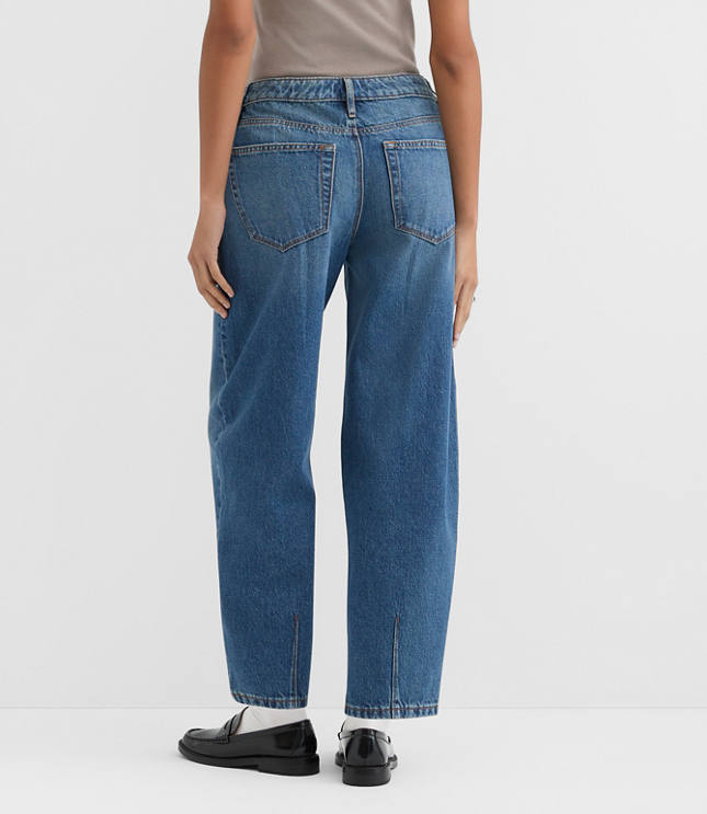 Rivete Petite Curvy Mid Rise Barrel Jeans in Echo Wash