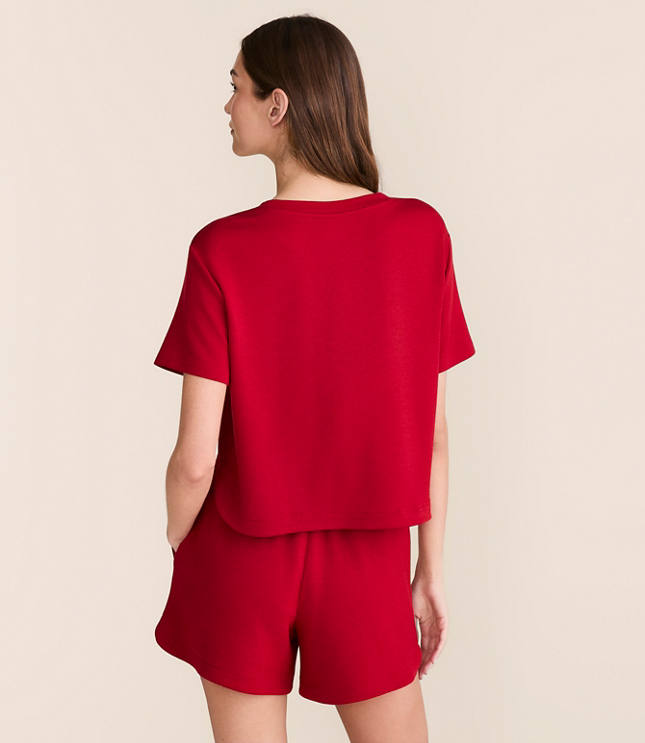 Lou & Grey Lightweight Scubasoft Rounded Hem Tee carousel Product Image 3