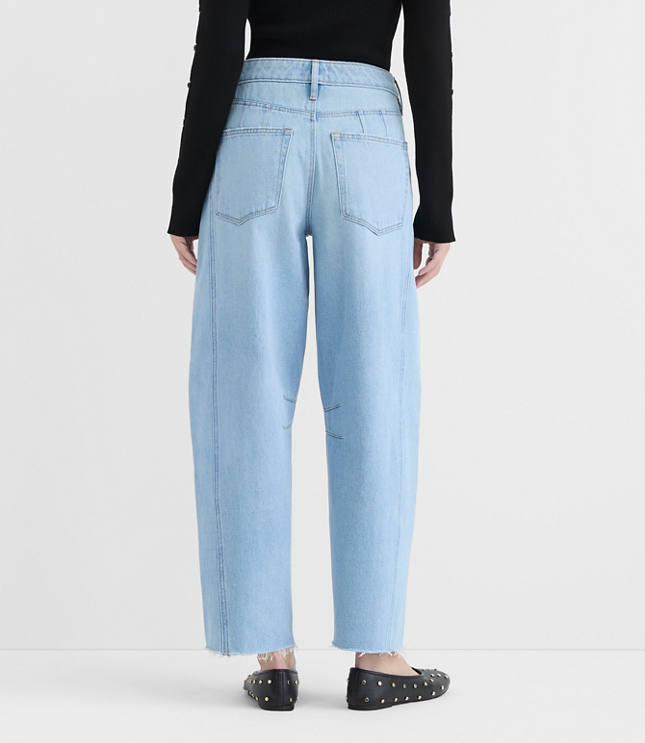 Rivete Curvy Fresh Cut Horseshoe Jeans in Haze