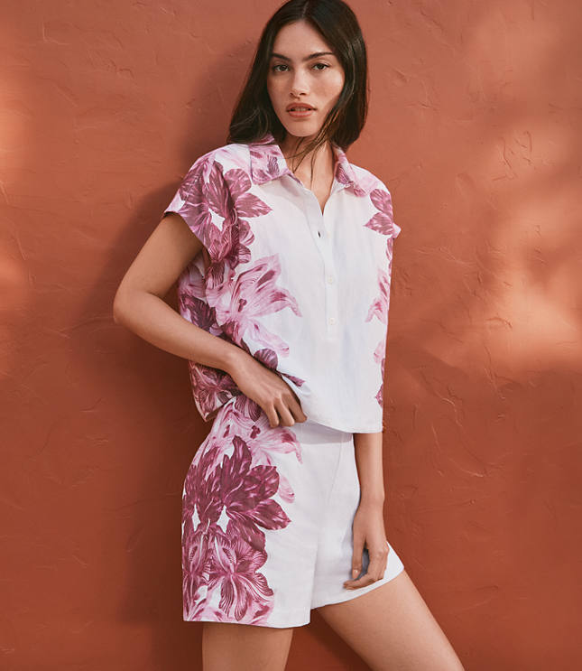 Petite Side Zip Shorts in Lily Linen Blend