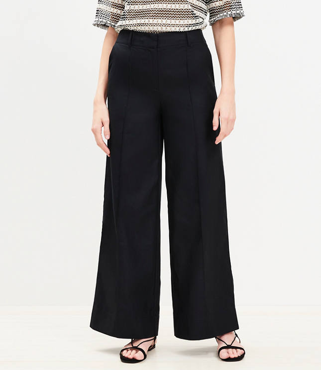 Petite Curvy Pintucked Wide Leg Pants