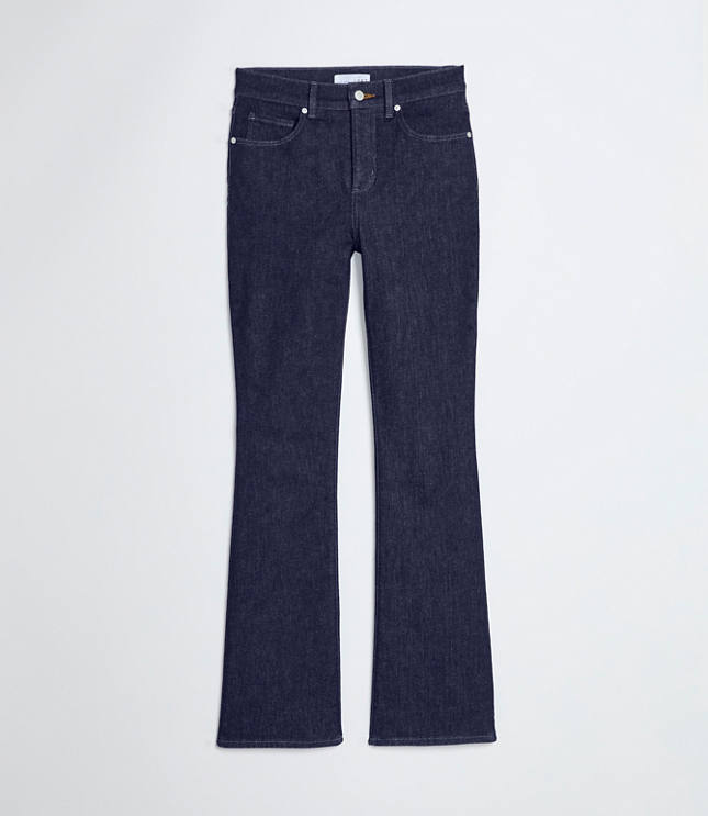 Mid Rise Boot Jeans in Classic Rinse Wash