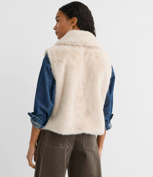 Petite Modern Faux Fur Pocket Vest