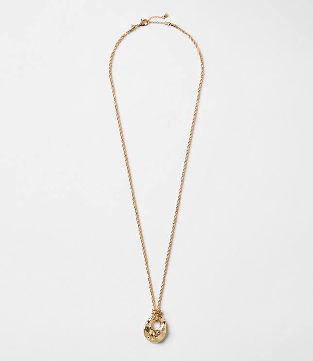 Molded Pendant Rope Necklace