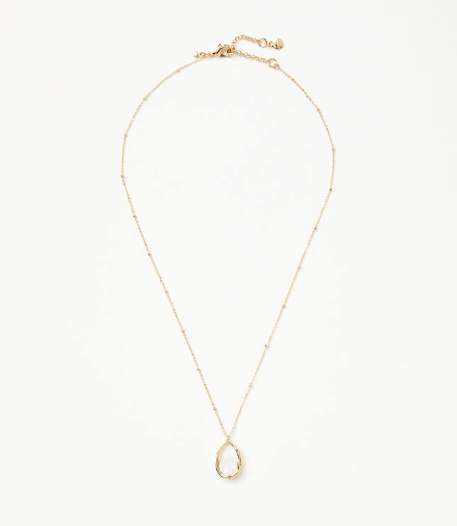 Mother Of Pearl Center Necklace