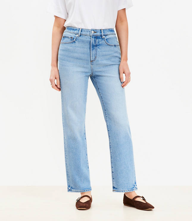 Curvy High Rise Straight Jeans in Light Vintage Wash